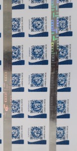 Papel Adhesivo Holográfico con Rayas, Etiqueta Holográfica, Impresión de Código QR Térmico para Embalaje y Protección de Marca - Product Image 2