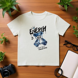 T-Shirt Unisex di Alta Qualità in Cotone 210 GSM, 100% Cotone, Stampa DTG, Oversize o Aderente, Logo Frontale - Product Image 3