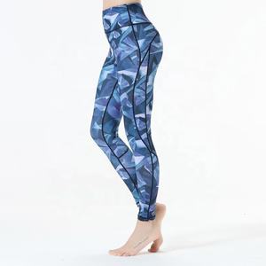 Gran oferta, mallas de Yoga sin costuras con botín de melocotón, mallas de gimnasio con estampado de tinte de cintura alta para mujer, mallas deportivas ajustadas para mujer al por mayor - Product Image 2