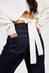 Sudadera con Capucha Blanca para Mujer - Sudadera Holgada de Manga Larga - Jersey Informal de Invierno con Logotipo Frontal - Product Image 3