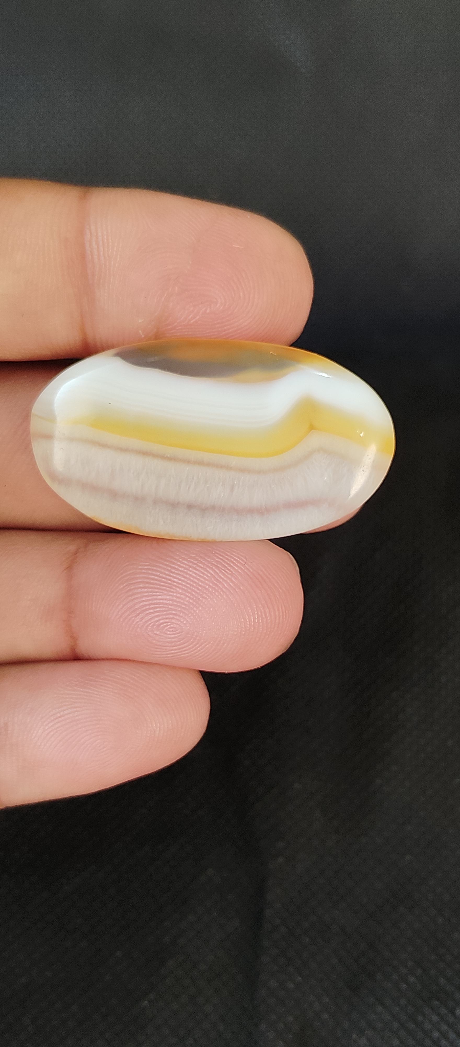 สีเหลือง