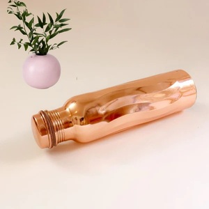 Bouteilles de stockage d'eau décoratives de cuisine et de table en cuivre antique pour la salle de sport Applicable pour l'eau bouillante - Product Image 5