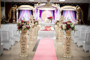 Decoración de Mandap para Bodas Indias, Pilares de Fibra Tallados con Diseño Nuevo y Elegante, Conjuntos de Mandaps para Bodas en el Reino Unido, DST Exports Londres - Product Image 3