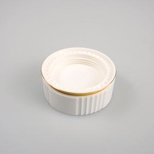 Barattolo in Vetro Bianco Scanalato di Lusso Personalizzato 30g 50g con Bordo Dorato per Contenitore di Siero per la Cura della Pelle - Product Image 6