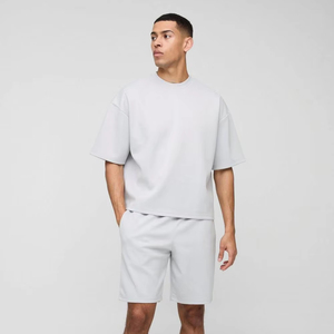 Ensembles short et t-shirt de qualité supérieure en gros 100% coton survêtement boxy à épaules tombantes avec logo personnalisé pour hommes - Product Image 1