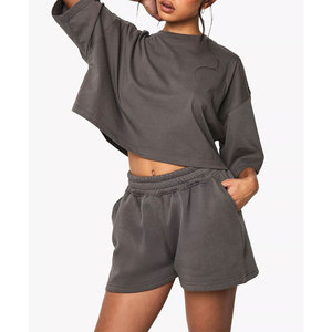 Conjuntos de mujer Logotipo personalizado 100% Camisetas recortadas de algodón y pantalones cortos Conjuntos de 2 piezas de verano Conjunto de pantalones cortos de mujer - Product Image 5