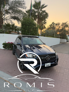 MERCED_ES BENZ GLE350 4MATIC Turbo SUV automatique avec sièges en cuir, jantes en alliage R19, barre de toit en alliage d'aluminium, intérieur foncé - Product Image 4