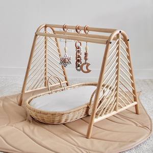 Tapis d'éveil interactif en rotin robuste pour bébé, prix compétitif, tapis de jeu pour nouveau-né et nourrisson - Product Image 1