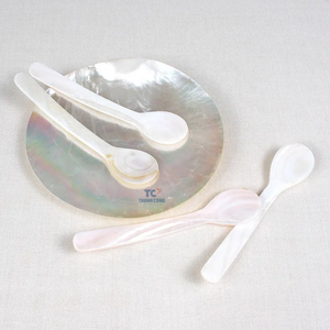 Cuillères à caviar blanches au design élégant, cuillère en nacre 100% naturelle, cuillères non toxiques provenant d'une usine du Vietnam - Product Image 5