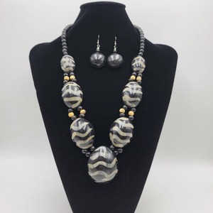 Collar de cuerno de calidad superior de la India para mujer, exportador principal a granel, cadenas de perlas de diamante de último diseño para fiestas, animales - Product Image 2