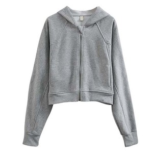 Sweat-shirt à capuche zippé en polaire léger et respirant pour femmes de grande taille - Product Image 1