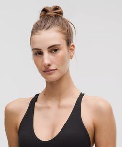 Soutien-gorge de yoga à bretelles et à dos ouvert pour femmes, soutien léger bonnet A/B en matériau souple au beurre - Product Image 2