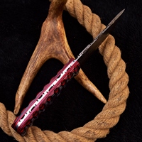 Couteau de chasse artisanal en bois densifié avec manche en acier au carbone, lame à denture partielle, léger et multifonctionnel