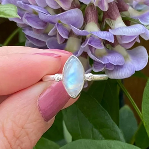 925พลอยมูนสโตนแหวนเงินสเตอร์ลิงสำหรับผู้หญิงและเด็กผู้หญิงขายส่ง - Product Image 1