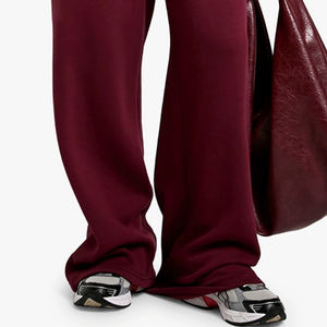 Haut court de survêtement pour femme, couleur unie, design de haute qualité, avec logo personnalisé, style décontracté, prix de gros 2026 / Prix abordable - Product Image 4