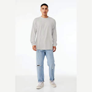 Earthy Comfort: T-shirt à col rond à manches longues en coton peigné Airlume 100%-Teinte en terre cuite, douceur classique - Product Image 3