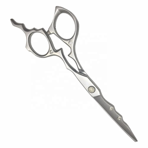 กรรไกรตัดผมมืออาชีพคุณภาพสูงสแตนเลสคมกริบสำหรับช่างตัดผมจาก KKZ International พร้อมด้ามจับยาง - Product Image 1