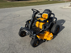Cortadora de Césped Cub Cadet Z3 127S Zero Turn de 127 cm con Motor Kawasaki, Hidrostática, Comercial, en Venta - Product Image 1