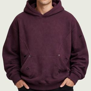 Sudadera con Capucha Oversize de Algodón 100% Tejido con Parches Desgastados de Estilo Rústico para Otoño, Esencial para el Día a Día y Estilo Urbano Moderno - Product Image 2