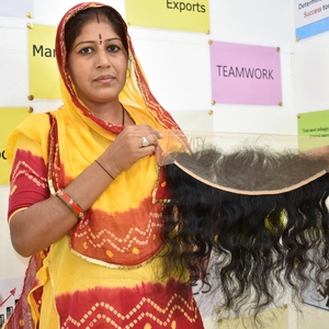 ผมต่อผมมนุษย์หยักศกแบบอินเดียขนาด13*4สีดำธรรมชาติไม่ผ่านกรรมวิธี100% - Product Image 4