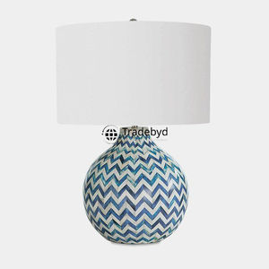 Lámpara de Mesa Moderna con Incrustaciones de Hueso E26 AC, Fabricada Artesanalmente, Iluminación Decorativa Premium para Interiores Tradebyd - Product Image 1