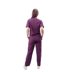 Traje médico de 2 piezas de color púrpura cómodo y elegante para mujer con colores y tamaños personalizados - Product Image 3