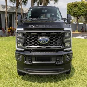 Ford F-250SD 2023, el Más Vendido, Paquete Tecnológico, Negro, Ford F-250SD 2023, 4x4, Automático de 10 Velocidades, 7.3L, 8 Cilindros, PFI - Product Image 2