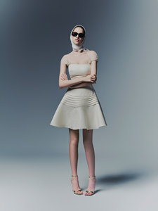 ชุดเดรส UNBOUND Ivory _ ชุดเดรสหรูหราสไตล์กูตูร์จากแบรนด์ท้องถิ่นเวียดนาม - Product Image 6
