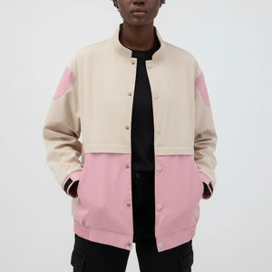 Vente en gros 2026 Veste universitaire pour femmes avec logo brodé personnalisé Veste universitaire en coton épais rembourrée pour femmes - Product Image 3