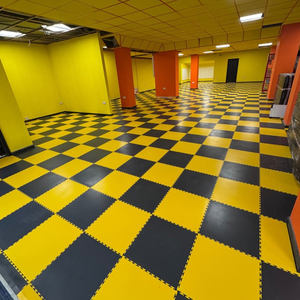 Carreaux de sol amovibles à emboîter <span class=keywords><strong>Protection</strong></span> de l'environnement Carrelage de sol de garage en PVC polyvalent - Product Image 4