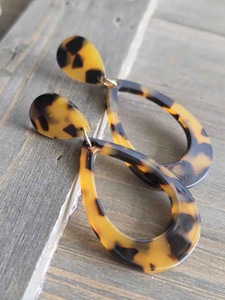 Pendientes de Resina Bordados a Mano, Joyería de Moda de Acero Inoxidable para Mujeres y Niñas, Estilo Clásico para Bodas, Alta Calidad - Product Image 5