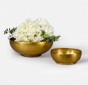 Serene Spaces Living Bol décoratif en métal pour bougies flottantes et fleurs Artisanat élégant pour table à manger ou décor de fête - Product Image 4