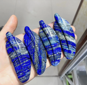 Pendentif en plumes de lapis-lazuli naturel | Commande en gros sculpté à la main en cristal Reiki pierre de guérison Quartz Point - Product Image 2