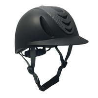 Casque d'équitation avec coussin intérieur confortable et finition lisse pour une utilisation prolongée sans pression sur la tête