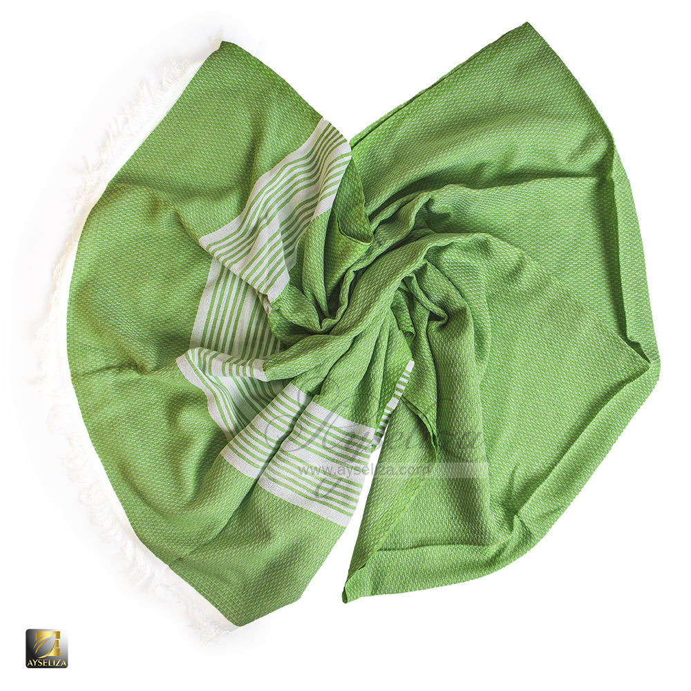 สีเขียว