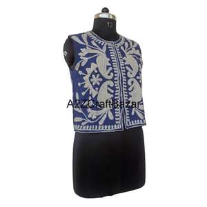 Veste élégante pour femmes en coton brodé Suzani, demi-manches, courte, d'hiver, faite à la main, pour les événements et les fêtes - Product Image 5