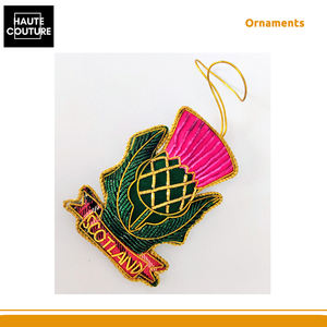 Ornement suspendu festif fait main, brodé à la main, 9 cm de long - Tulipe écossaise avec options personnalisées au prix le plus bas du marché - Product Image 3