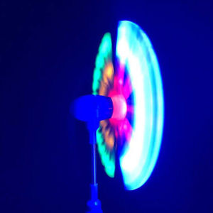 Blinkendes Leuchten Regenbogen Windmühle Zauberstab Glow in Dark Led Spielzeug für Kinder Prinzessin Thema Party LED Zauberstab Weihnachts dekoration
