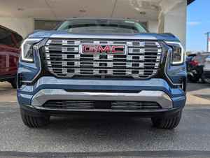 Precio Accesible, SUV G M C Terrain De-nali 2026 con Tracción en las Cuatro Ruedas, Motor de 4 Cilindros DOHC Turboalimentado de 1.5L - Product Image 3