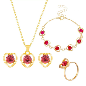 Set di Gioielli Coquette Fine Jewelry: Elegante Opzione Regalo con Orologio e Gioielli - Product Image 2