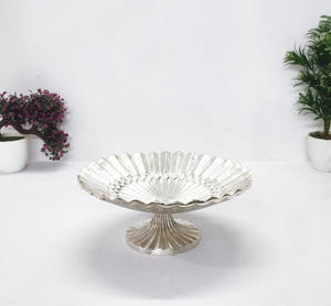 Aluminio plateado afilado en relieve superficie cruda diseñador frutero elegante calidad Premium Vintage frutero MESA CENTRO DE MESA - Product Image 1
