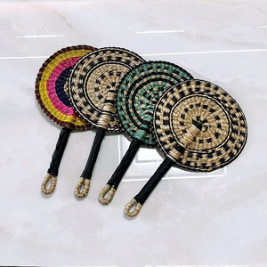 Éventail artisanal en jonc de mer, motifs personnalisés, éventails naturels en jonc de mer pour la décoration intérieure - Product Image 6