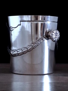 Seau à glace au look vintage Design élégant Idéal pour les cocktails au vin, au champagne et les bars à domicile. - Product Image 4