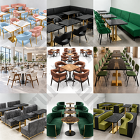 Ensemble de tables et chaises de restaurant commercial moderne, sièges rembourrés verts pour café, bistrot, hôtel