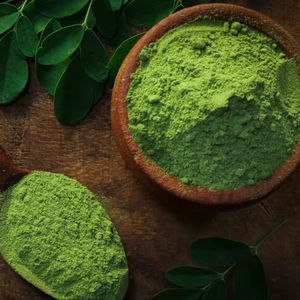 Extrait de feuilles de Moringa Oleifera biologique en vrac en gros, produit riche en protéines, poudre de feuilles de Moringa sauvage indienne, extrait à base de plantes - Product Image 1