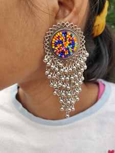 ต่างหูแฟชั่นผู้หญิงแบบห้อยดีไซน์ประณีตสีเงินออกซิไดซ์ดีไซน์ล่าสุดสำหรับเด็กผู้หญิง - Product Image 2