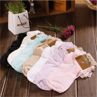 Chaussettes de cheville à volants blanches froufrous blanc opaque dentelle volants garniture supérieure chaussette Bobby pour filles solide