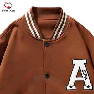 Chaqueta Varsity Reversible Personalizada para Hombre con Bordado de Letras, Parches de Chenille, Cintas y Cuero, Estilo Bomber y Streetwear - Product Image 3