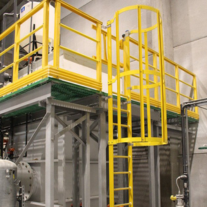 Échelle fixe industrielle résistante avec la protection de cage faite dans le matériel en acier durable du Viet Nam - Product Image 5