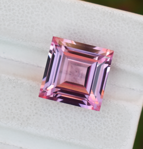 Ceylon Padparadscha Sapphire: 12 mm Square Cut Loose Gemstone Lab Sapphire Corundum - Product Image 4